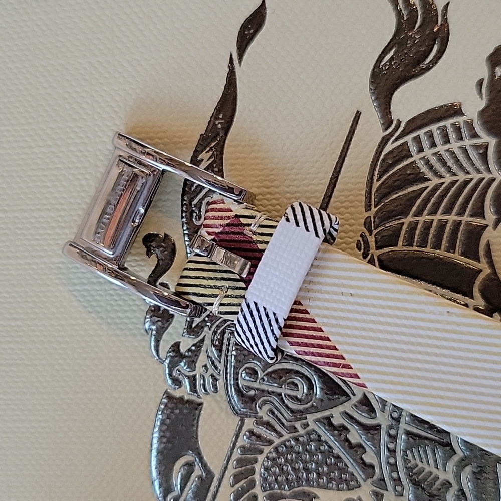 Burberry watch - Picture 4 of 10